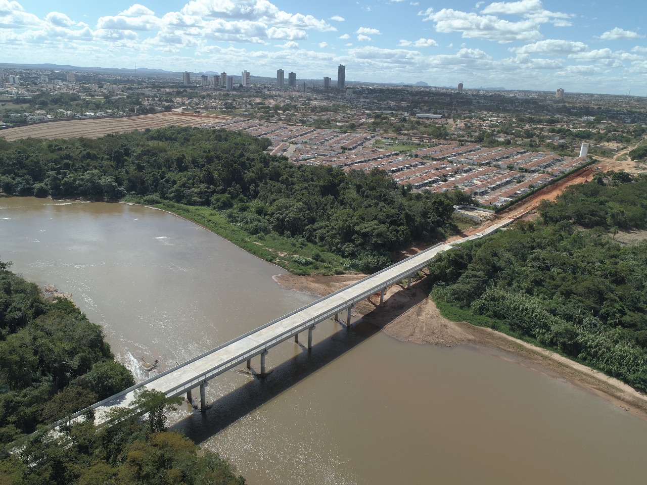 Prefeito anuncia construção de avenida que liga a BR-364 com o Anel Viário da W-11