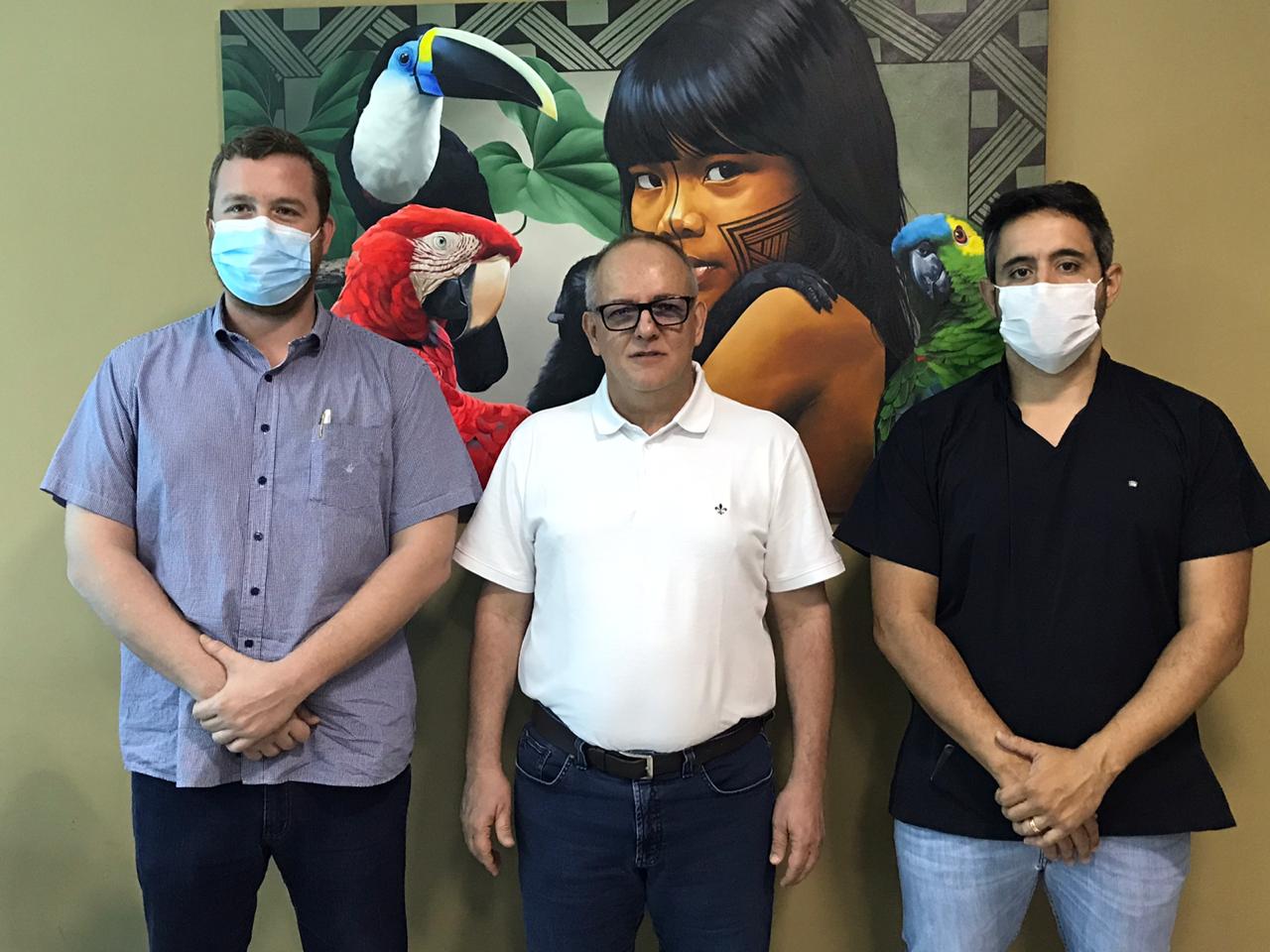 Prefeito de Rondonópolis recebe alta após Covid e volta a trabalhar