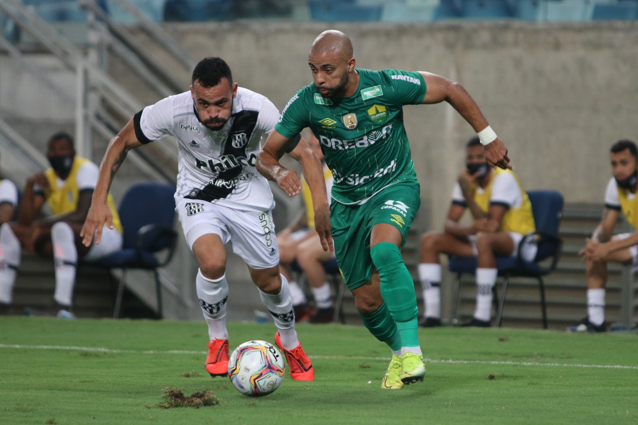 Cuiabá vence a Ponte Preta e abre seis pontos na liderança da Série B