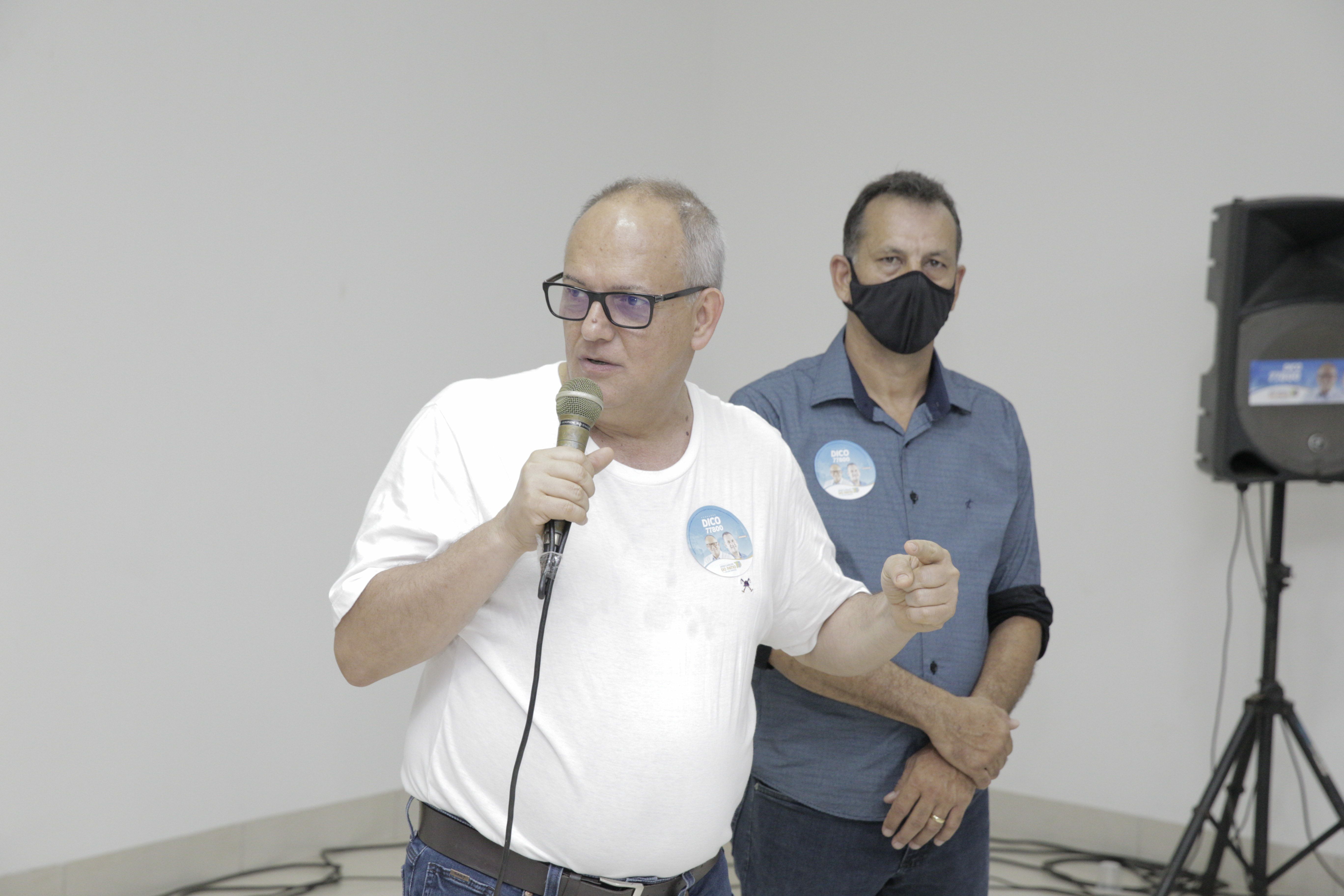 Zé do Pátio defende serviços essenciais sob o controle do poder público