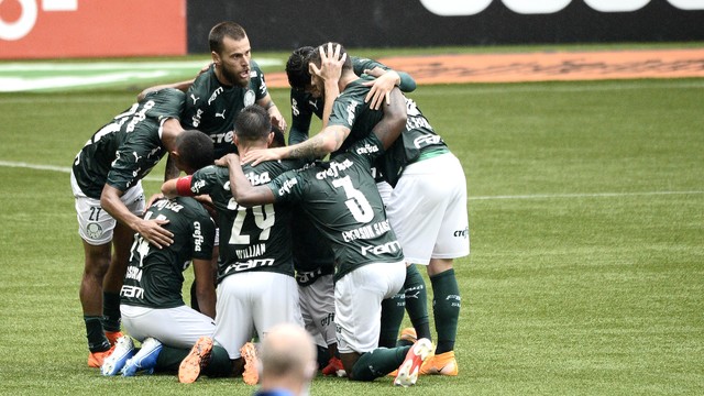 Palmeiras faz 3 a 0 no Ceará e fica perto da vaga na semifinal da Copa do Brasil