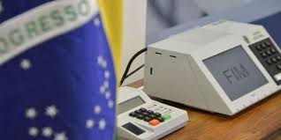 Covas tem 47% e Boulos, 35%, diz pesquisa Ibope do 2º turno em SP