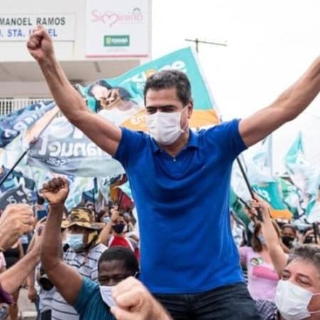 RESULTADO DAS URNAS: Emanuel Pinheiro “lava a alma e o paletó”, e se reelege prefeito 