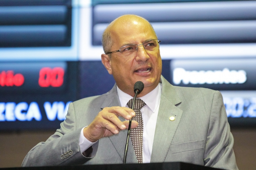  Crítico “número 1” da gestão de Taques, deputado Zeca Viana tenta brecar pacote de obras para construção de pontes