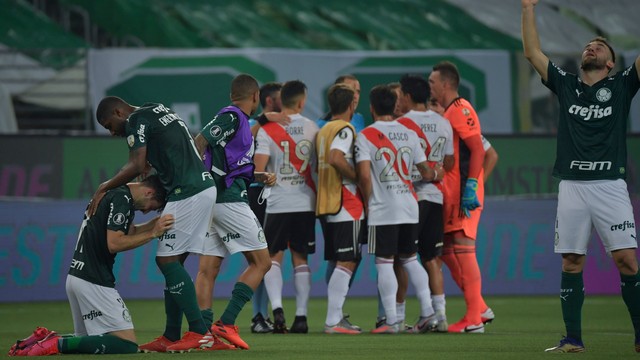 SUFOCO DO INICIO AO FIM: Palmeiras perde para o River Plate, mas vai à final da Libertadores