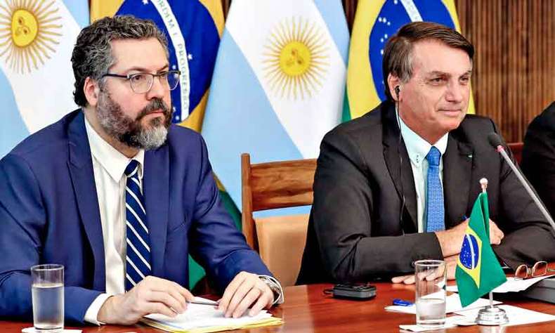 Congresso avalia Ernesto Araújo como o pior ministro de Bolsonaro, diz pesquisa