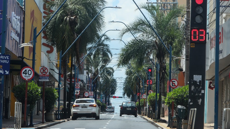  CAMINHO CERTO : Após lockdown rigoroso,  Araraquara não tem mortes por covid em dia de recorde de óbitos em SP e no Brasil
