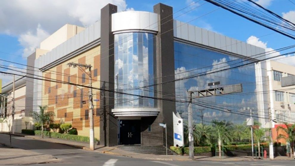 A QUEM OBEDECER? TJ de Mato Grosso determina que comércio não essencial feche em Cuiabá, mas CDL não segue e orienta abertura