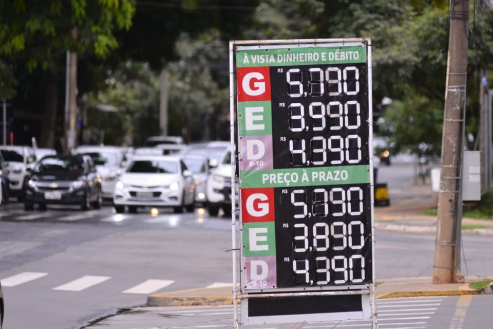 FANTÁSTICO! Escândalo da “lavagem” de dinheiro com notas de abastecimento suspeito atinge deputados federais de MT