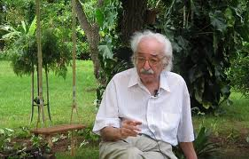 Manoel de  Barros, cuiabano do Porto e ícone da poesia e da prosa, tem casa onde escreveu grande parte da sua obra posta à venda