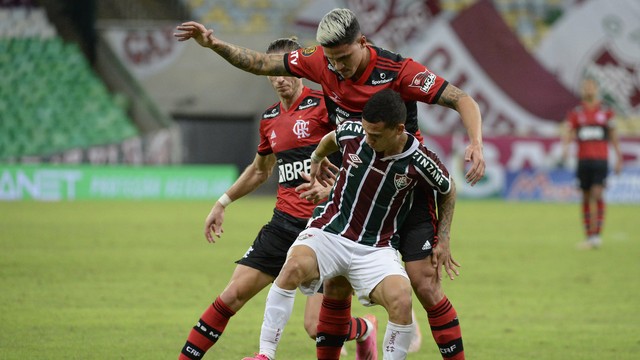 Fluminense e Flamengo empatam no primeiro jogo da decisão do Carioca