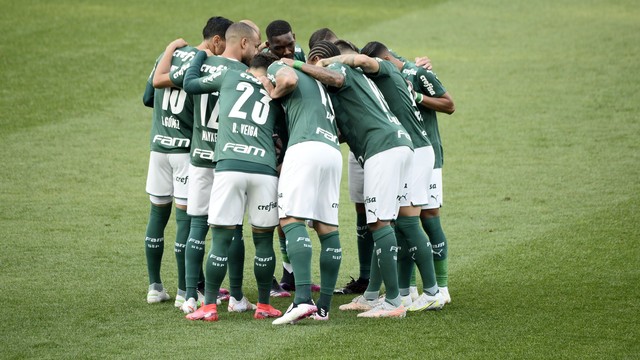 Palmeiras sobra no clássico, vence o Corinthians em Itaquera e vai à final do Paulistão