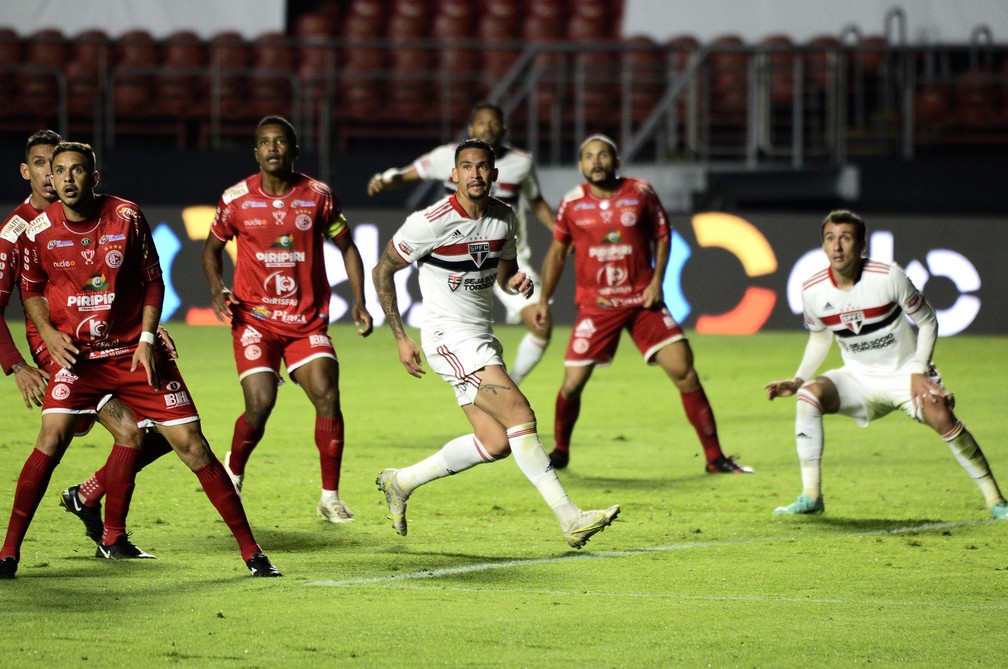 São Paulo não tem piedade, faz 9 a 1 no 4 de Julho e avança na Copa do Brasil