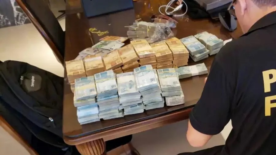  ESTADO VIZINHO: R$ 1,6 milhão em espécie são apreendidos em operação contra conselheiros do TCE-MS