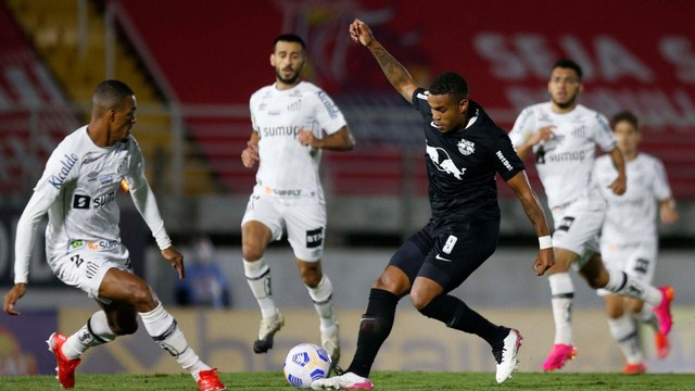 Santos sofre, mas marca nos acréscimos e arranca empate com Red Bull Bragantino