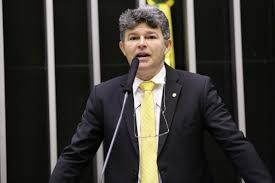 Deputado federal José Medeiros e mais 25 políticos estão na mira da CPI da Covid acusados de espalharem “fake news” sobre pandemia