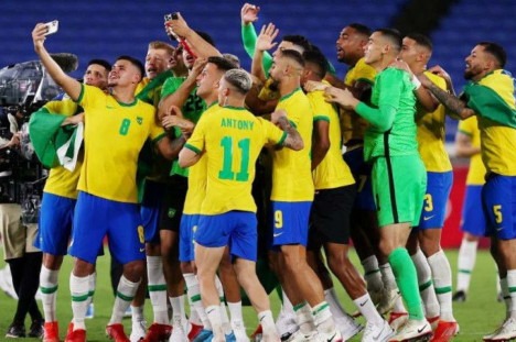 Brasil repete é bicampeão olímpico de futebol e chega a 7 medalhas de ouro em Tóquio
