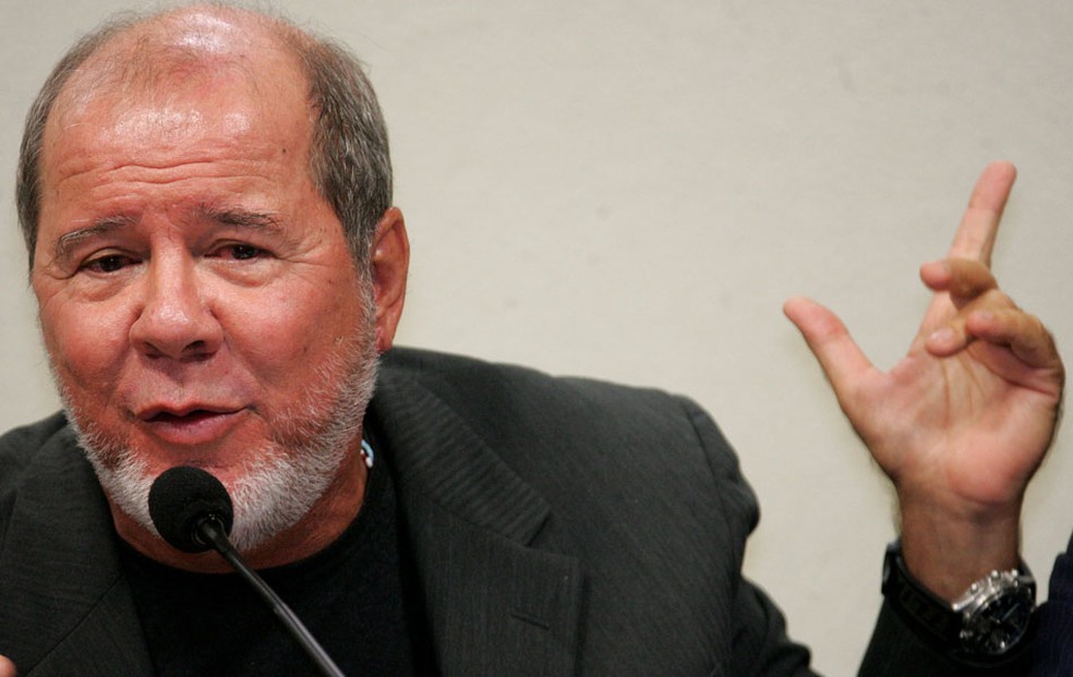    Vítima de câncer no cerébro, morre, aos 77 anos, o marqueteiro Duda Mendonça