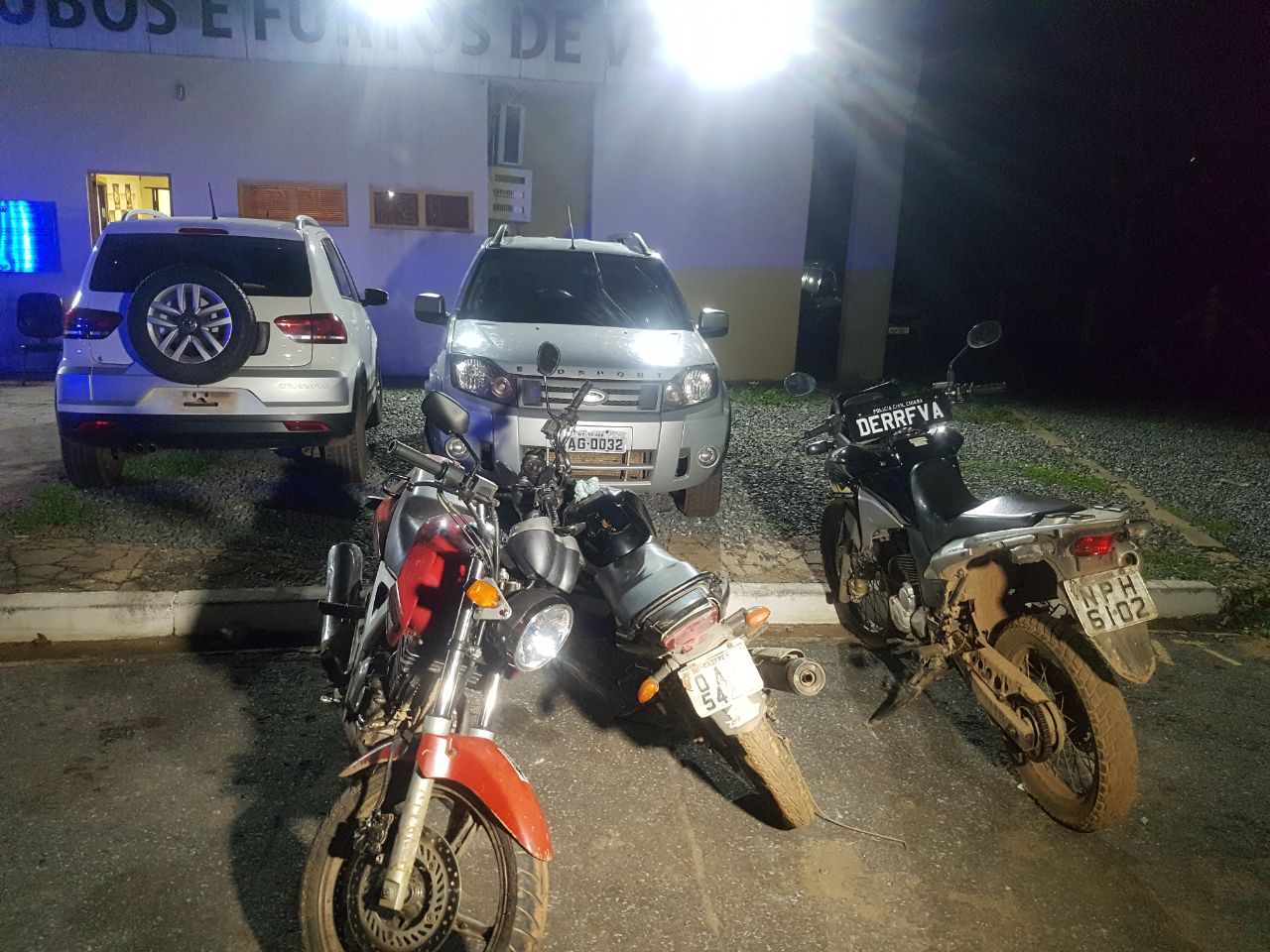 PJC prende homem que atirou contra policiais e recupera cinco  veículos roubados 