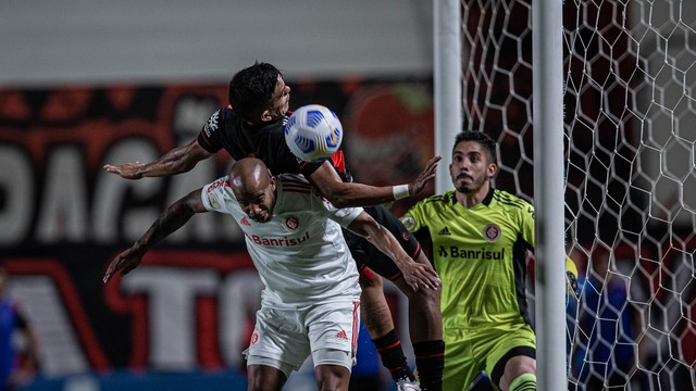 Em jogo equilibrado, Atlético e Inter empatam em Goiânia pelo Brasileirão