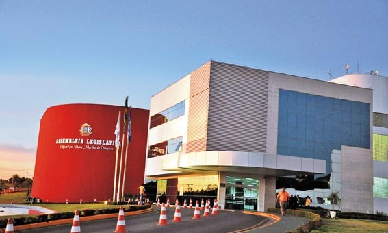 Deputado propõe aumento real de 12% aos servidores de MT, mas lei federal veta 