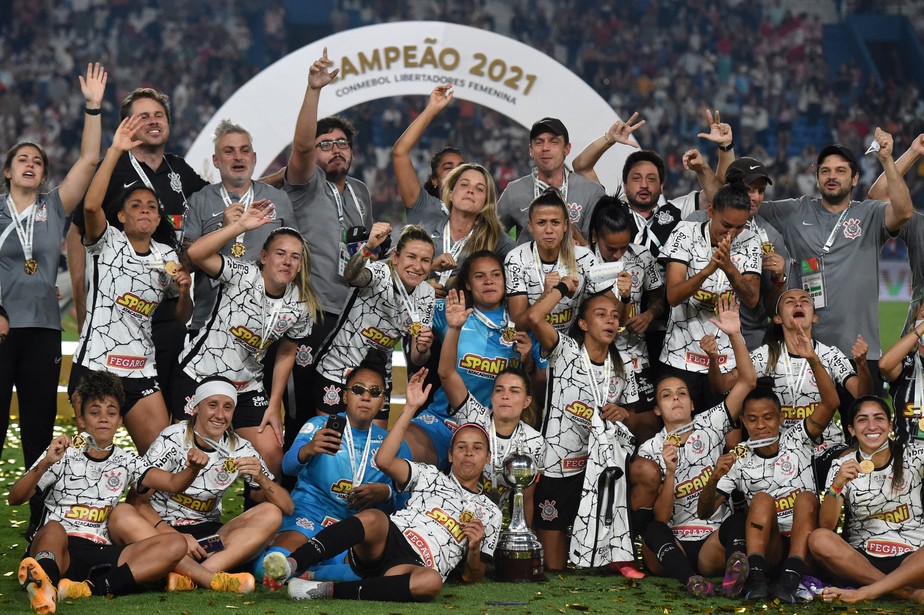 Corinthians derrota Santa Fé e conquista tricampeonato da Libertadores Feminina
