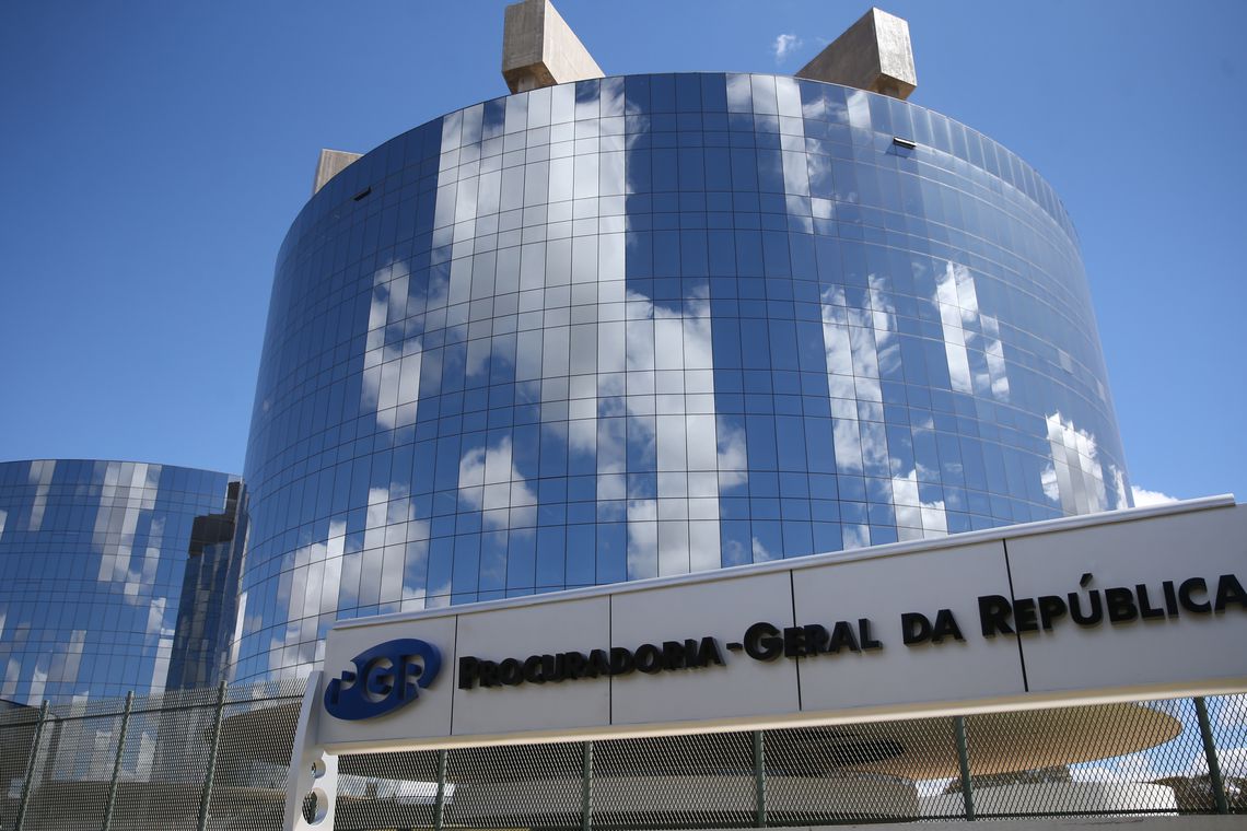 CERCO AO PT: PGR denuncia Lula, Palocci e Gleisi por suposta propina da Odebrecht