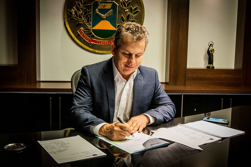 CORREÇÃO INFLACIONÁRIA: Mauro quer pagar RGA de 2015 a 2018 para comissionados; reajuste chega a 40%