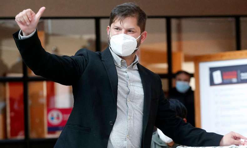 Candidato da esquerda é eleito o novo presidente do Chile; ele derrotou político da extrema-direita, também chamado de 